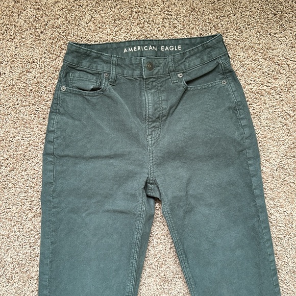 American Eagle Corduroy Mom Jeans Green - Picture 5 of 11